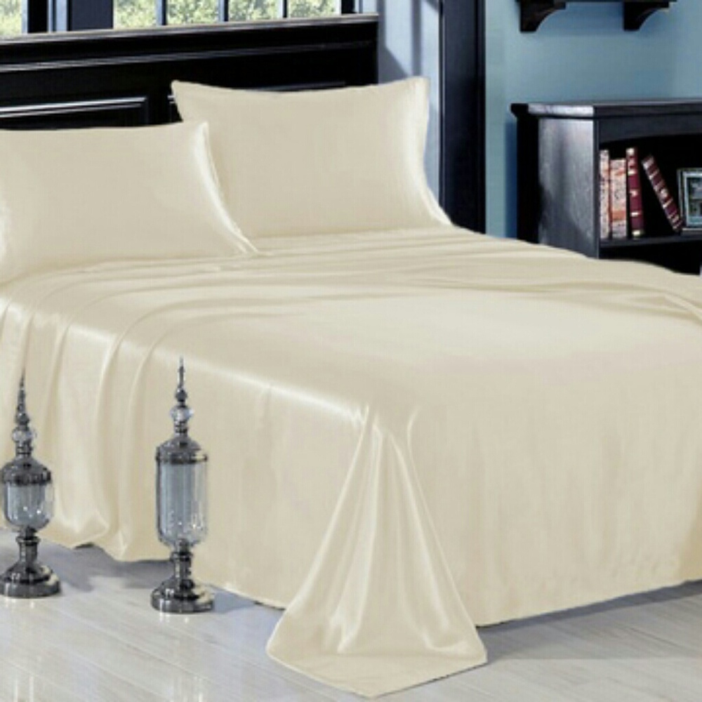 Satin sheet set